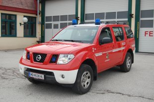 Neues Einsatzfahrzeug: Ein geländegängiger PKW der Marke Nissan Pathfinder